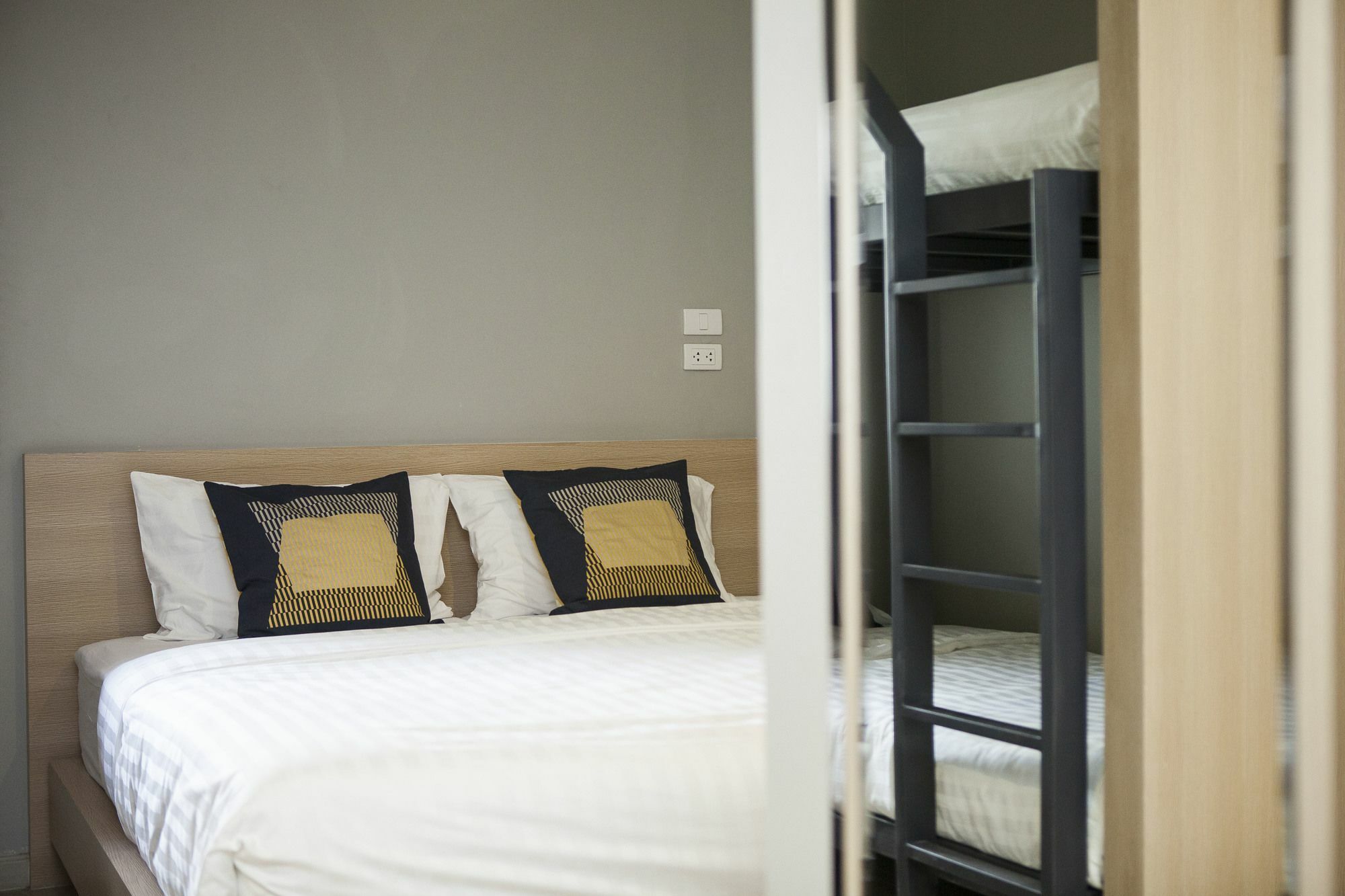 Gn Luxury Hostel Bangkok Buitenkant foto