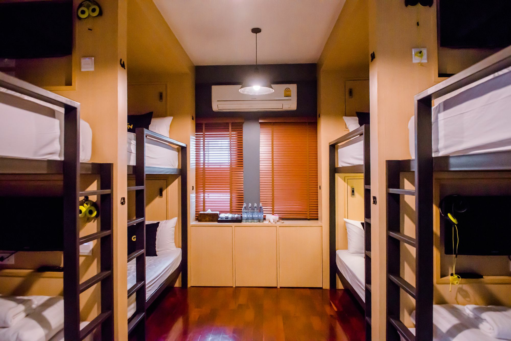 Gn Luxury Hostel Bangkok Buitenkant foto